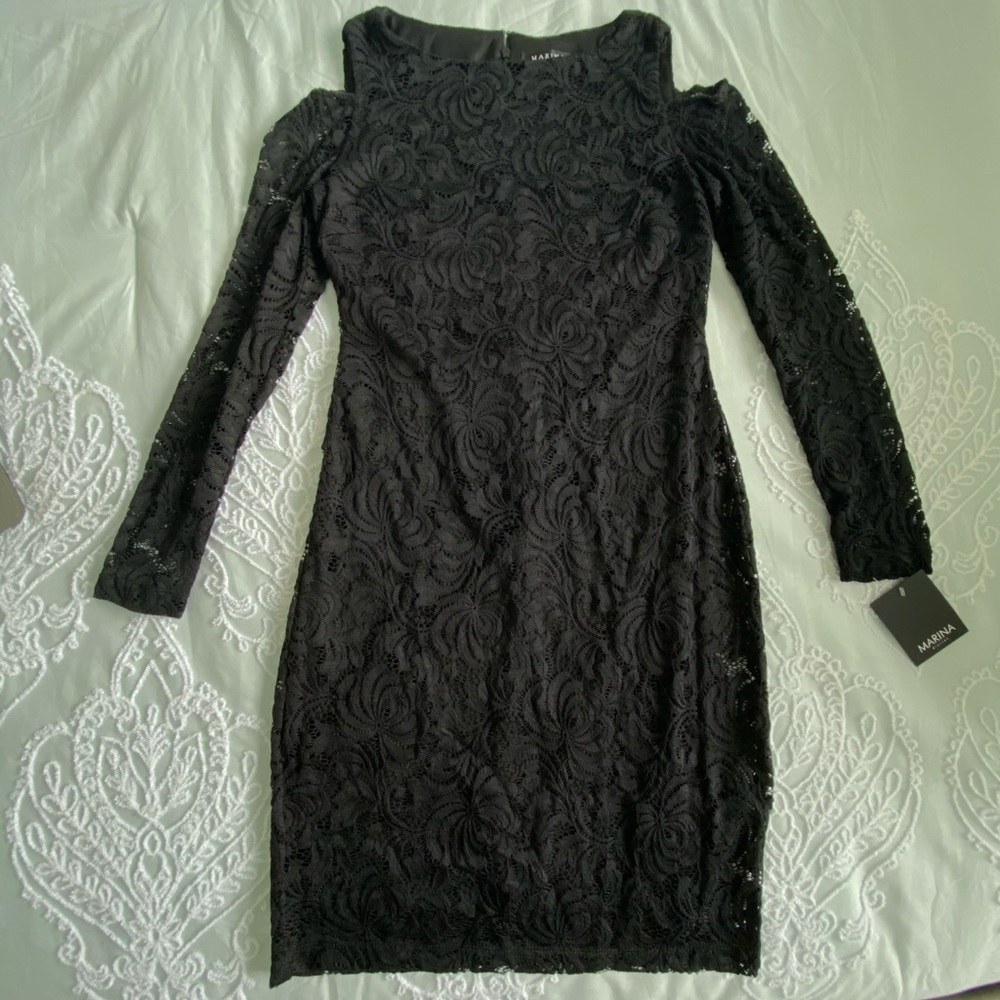🆕 Laced little black dress with lining